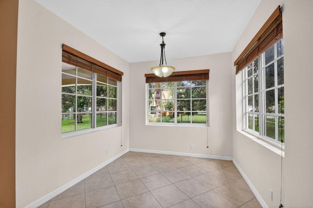 6810 Osage Circle, Greenacres, FL 33413