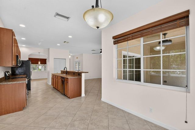 6810 Osage Circle, Greenacres, FL 33413