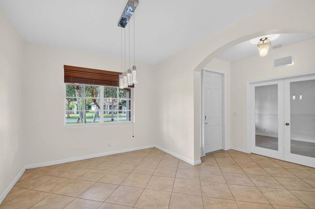 6810 Osage Circle, Greenacres, FL 33413