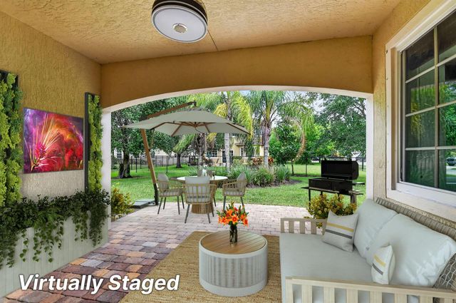 6810 Osage Circle, Greenacres, FL 33413