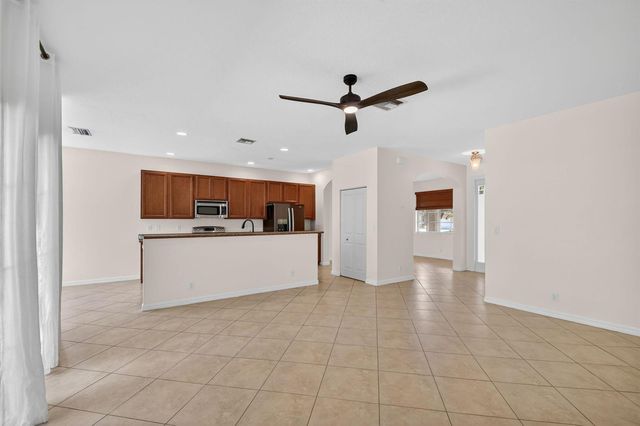 6810 Osage Circle, Greenacres, FL 33413