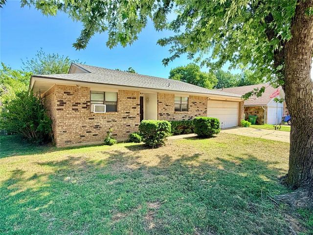 203 Redbud Street, Yukon, OK 73099