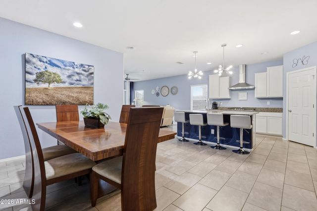 17519 W HEDGEHOG Place, Surprise, AZ 85387