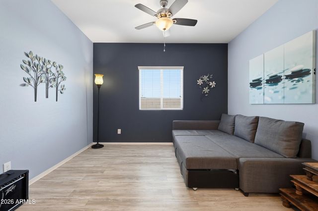 17519 W HEDGEHOG Place, Surprise, AZ 85387