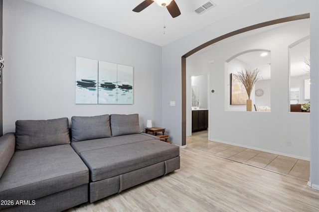 17519 W HEDGEHOG Place, Surprise, AZ 85387