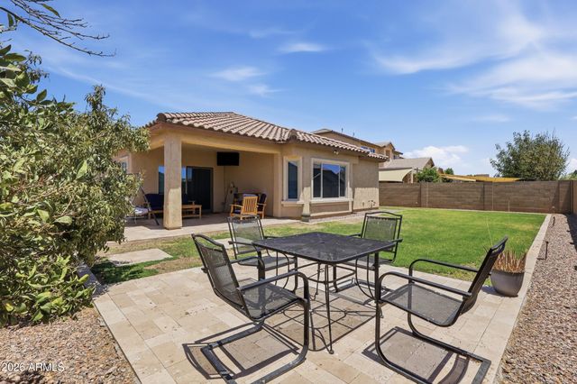 17519 W HEDGEHOG Place, Surprise, AZ 85387