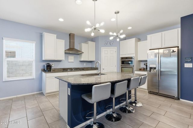 17519 W HEDGEHOG Place, Surprise, AZ 85387
