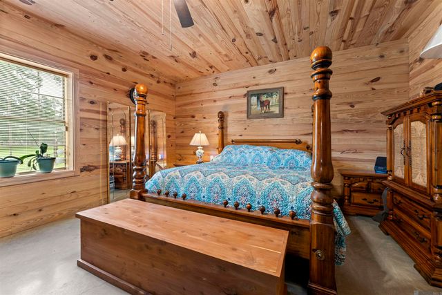 6409 Pohlman Rd, St Francisville, LA 70775