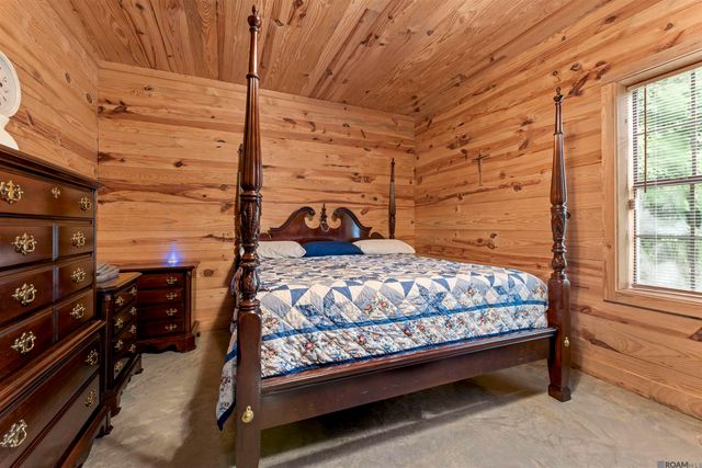 6409 Pohlman Rd, St Francisville, LA 70775