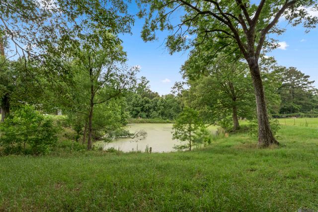 6409 Pohlman Rd, St Francisville, LA 70775