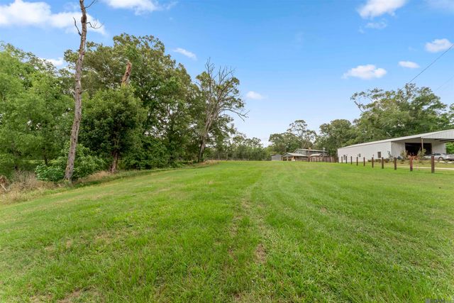 6409 Pohlman Rd, St Francisville, LA 70775