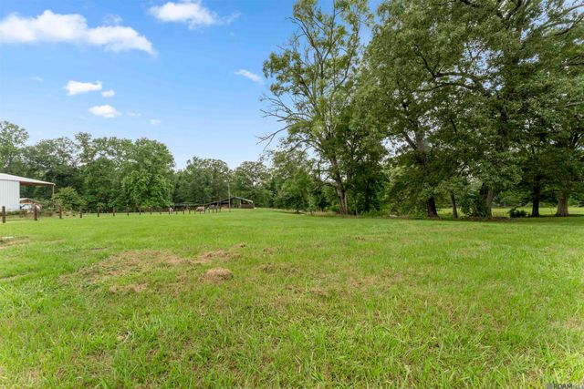 6409 Pohlman Rd, St Francisville, LA 70775