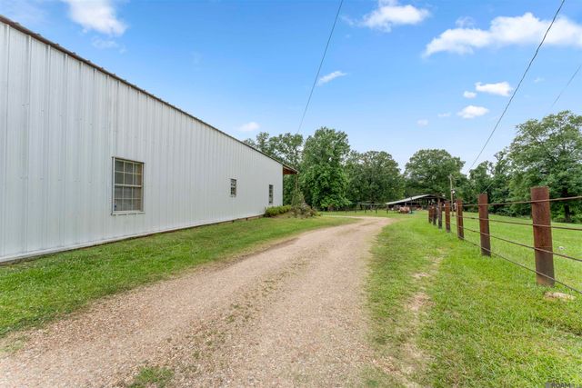 6409 Pohlman Rd, St Francisville, LA 70775