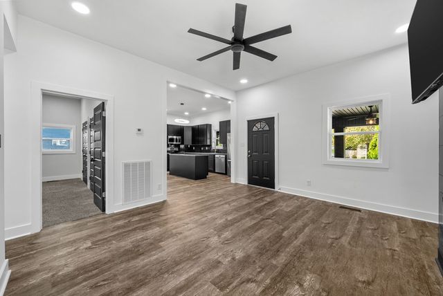 1500 S Clay Street, Hopkinsville, KY 42240