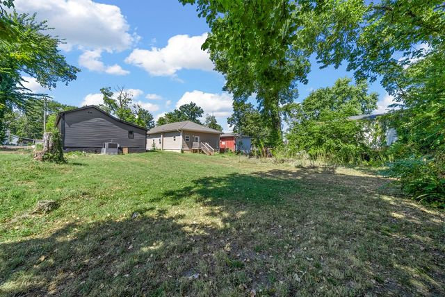 1500 S Clay Street, Hopkinsville, KY 42240