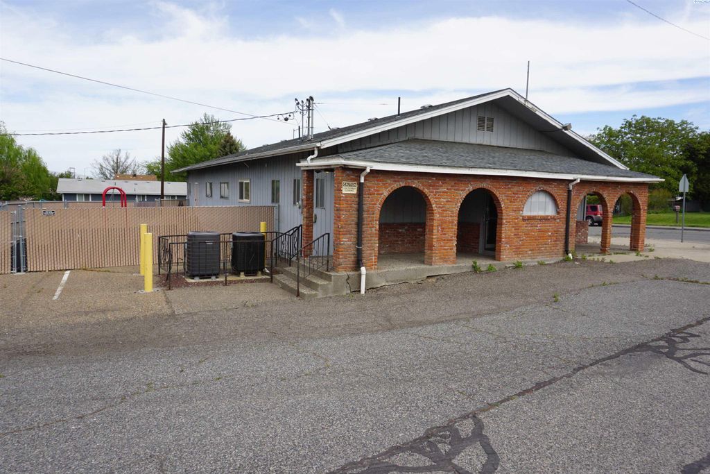 1500 Grant Ave, Prosser, WA 99350