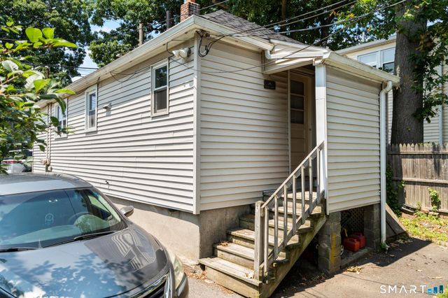 15 Peak Avenue, Milford, CT 06460