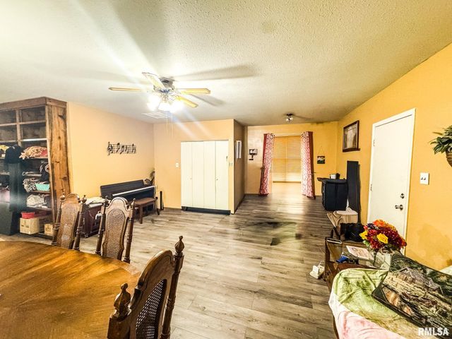 15789 Corinth Road, Marion, IL 62959