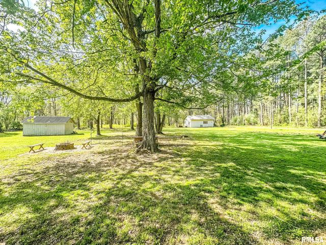 15789 Corinth Road, Marion, IL 62959
