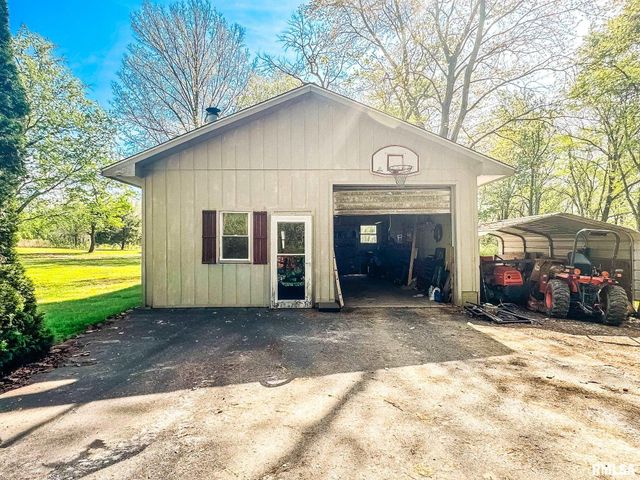15789 Corinth Road, Marion, IL 62959