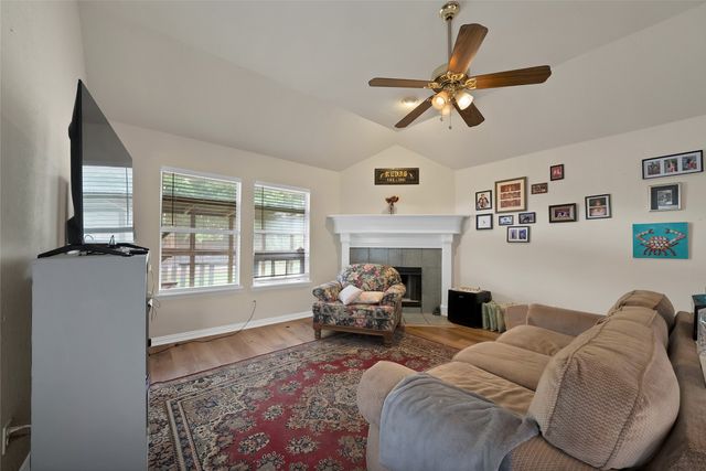 503 Hilltop Place, Joshua, TX 76058