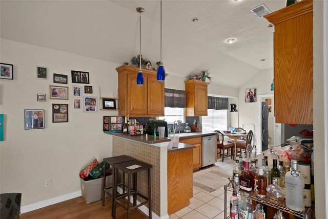 503 Hilltop Place, Joshua, TX 76058