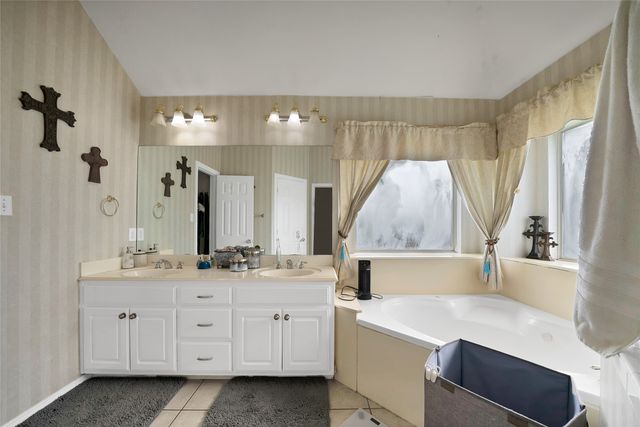 503 Hilltop Place, Joshua, TX 76058