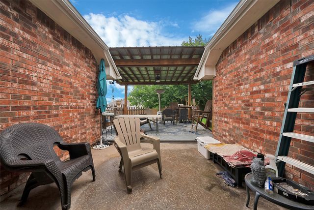 503 Hilltop Place, Joshua, TX 76058