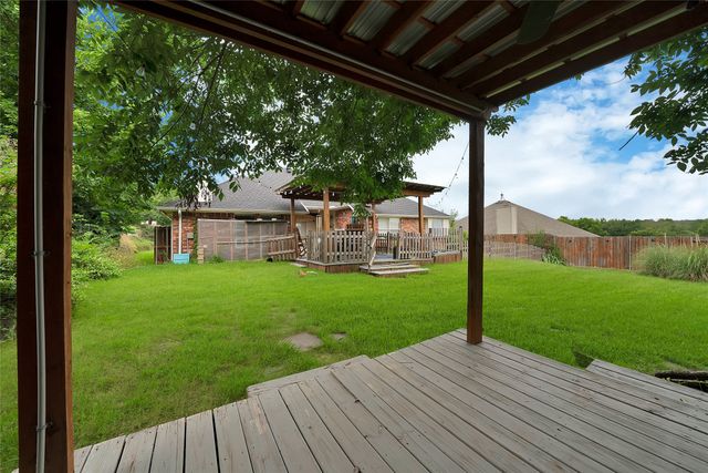 503 Hilltop Place, Joshua, TX 76058
