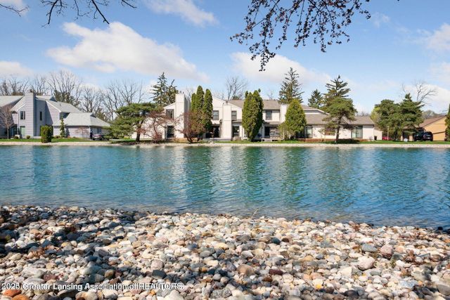 1283 N Chartwell Carriage Way, East Lansing, MI 48823