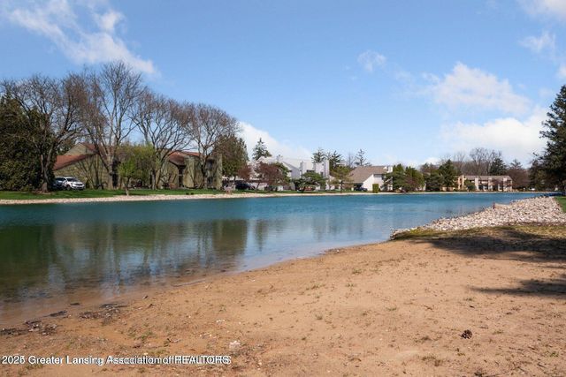 1283 N Chartwell Carriage Way, East Lansing, MI 48823