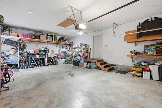 36 Danube Drive, Holiday Island, AR 72631