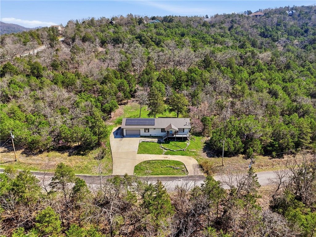 36 Danube Drive, Holiday Island, AR 72631