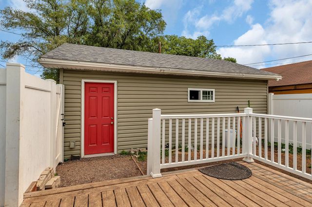 214 4th Avenue SE, Saint Cloud, MN 56304
