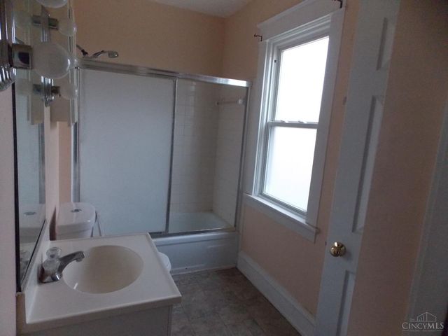 3940 Delmar Avenue, Cheviot, OH 45211