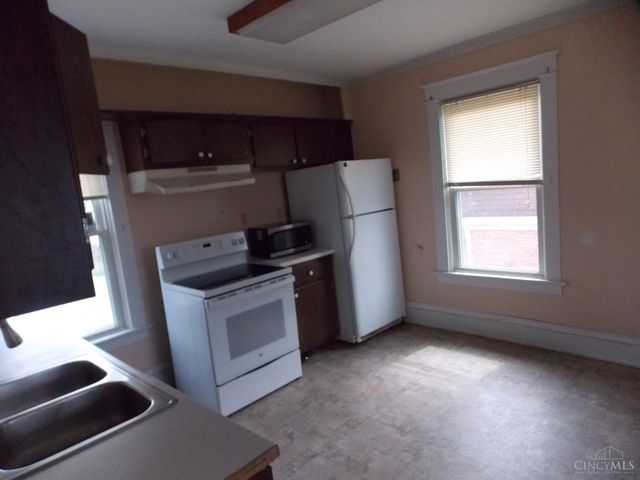 3940 Delmar Avenue, Cheviot, OH 45211
