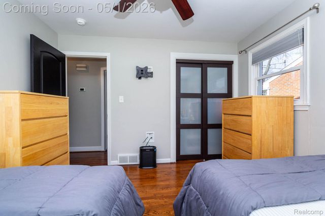 15580 Hanfor Avenue, Allen Park, MI 48101