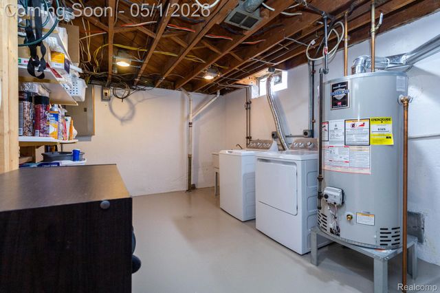 15580 Hanfor Avenue, Allen Park, MI 48101