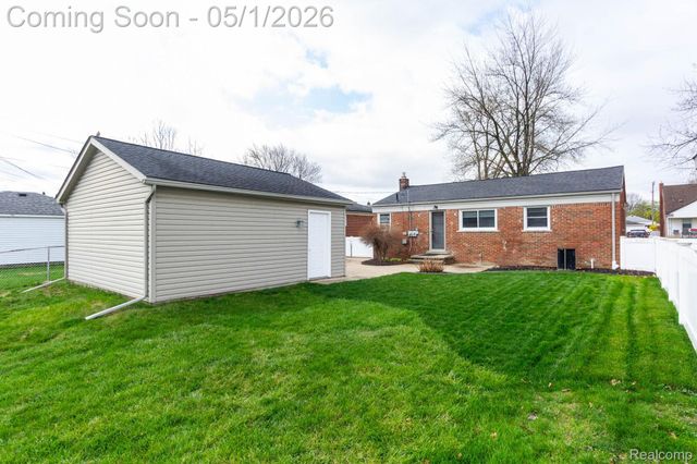 15580 Hanfor Avenue, Allen Park, MI 48101