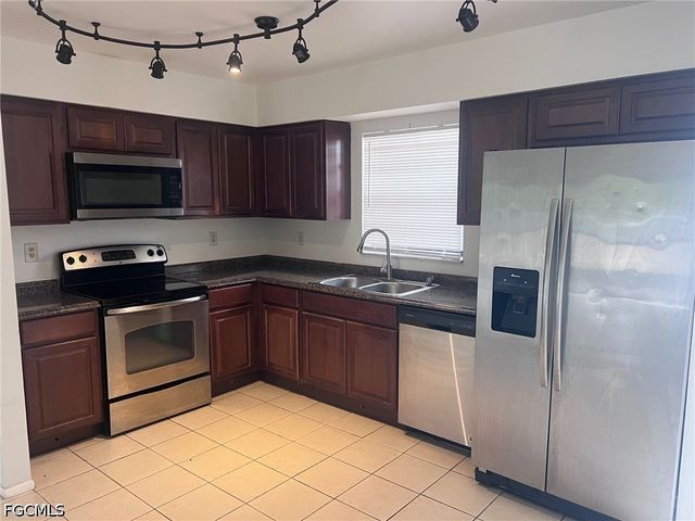 1416 SE 1st PL, Cape Coral, FL 33990