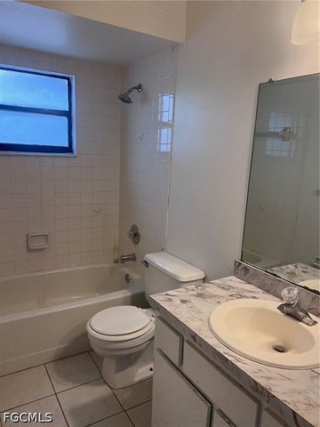 1416 SE 1st PL, Cape Coral, FL 33990