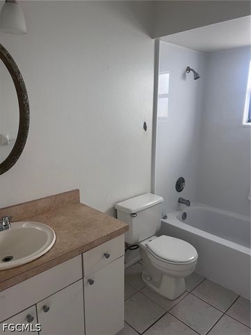 1416 SE 1st PL, Cape Coral, FL 33990