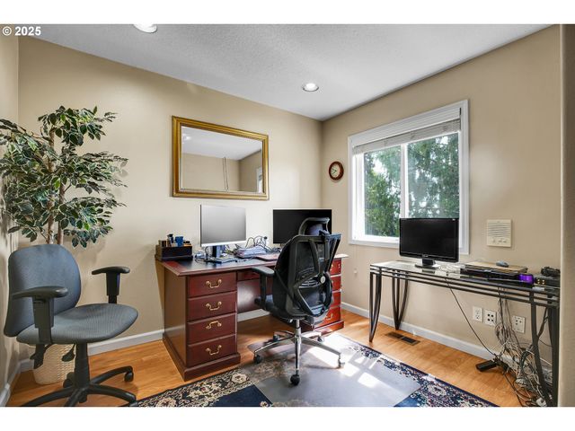 15703 Sw BARRINGTON Ter, Tigard, OR 97224