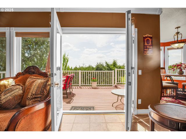 15703 Sw BARRINGTON Ter, Tigard, OR 97224