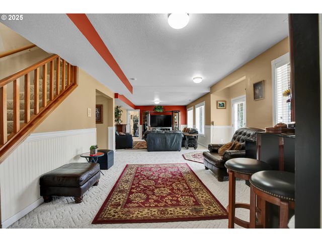 15703 Sw BARRINGTON Ter, Tigard, OR 97224