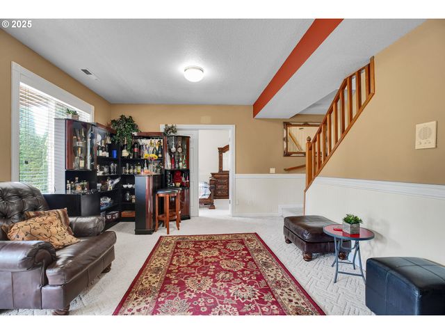 15703 Sw BARRINGTON Ter, Tigard, OR 97224