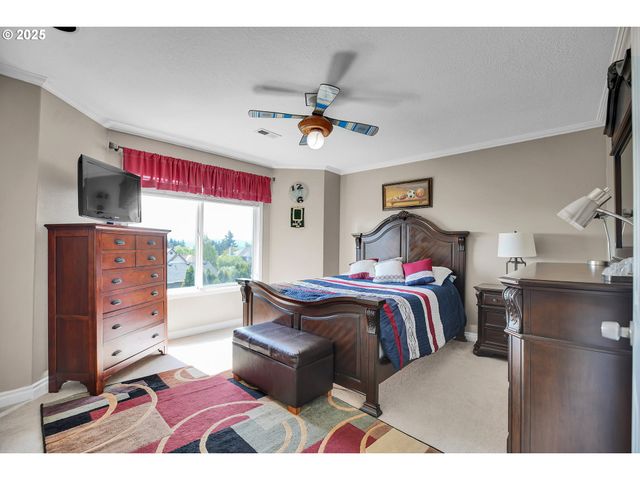 15703 Sw BARRINGTON Ter, Tigard, OR 97224