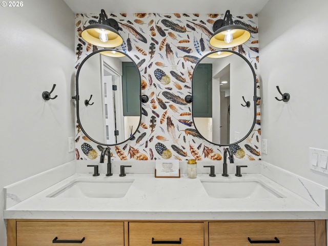 33440 Se CARPENTER Ln, Gresham, OR 97080