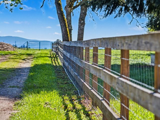 33440 Se CARPENTER Ln, Gresham, OR 97080