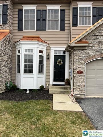 40 Hillside Court South, Palmer Twp, PA 18045